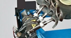 feat-Hydraulically-adjustable_0.jpg